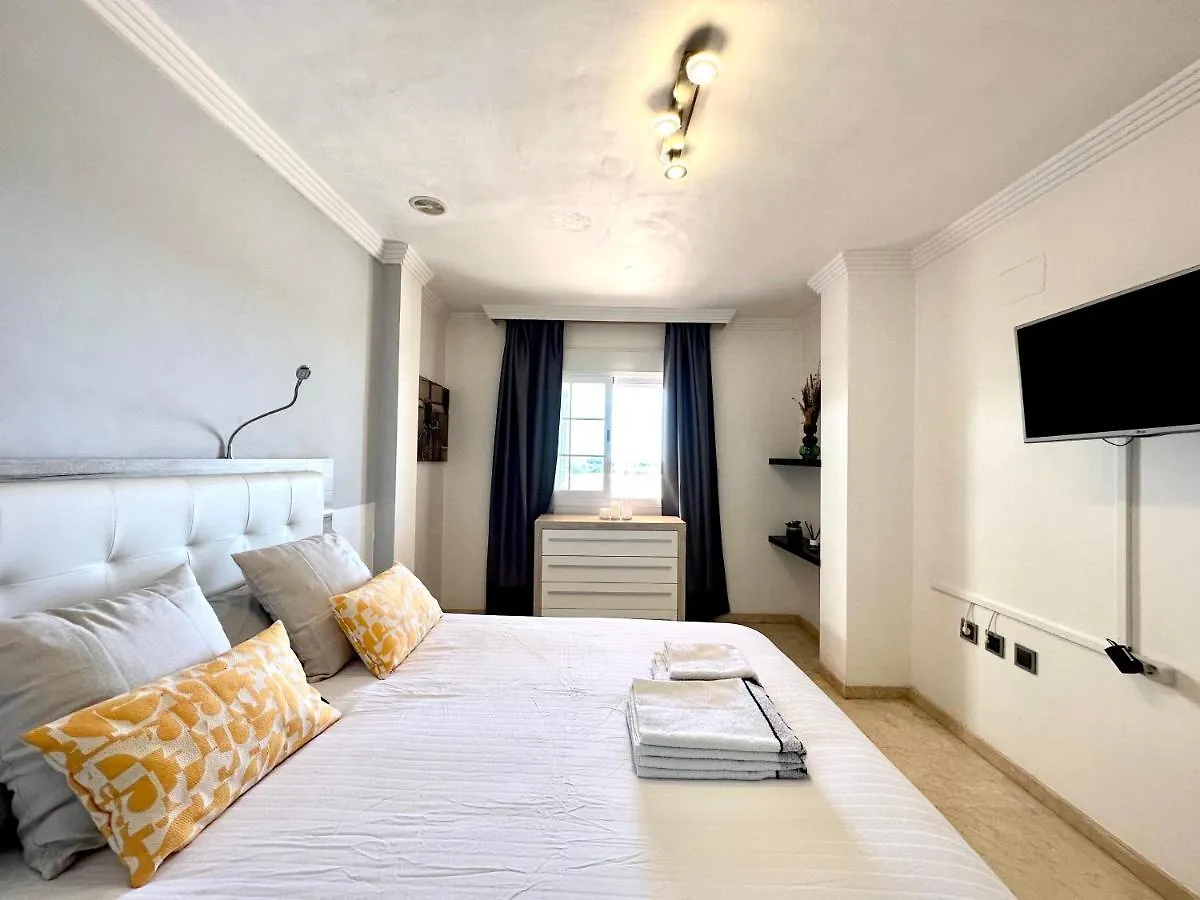 Moderno Apartamento Con Preciosas Vistas Al Mar En Urbanizacion Con Piscina - Rio Real 11 2G Marbella Appartamento