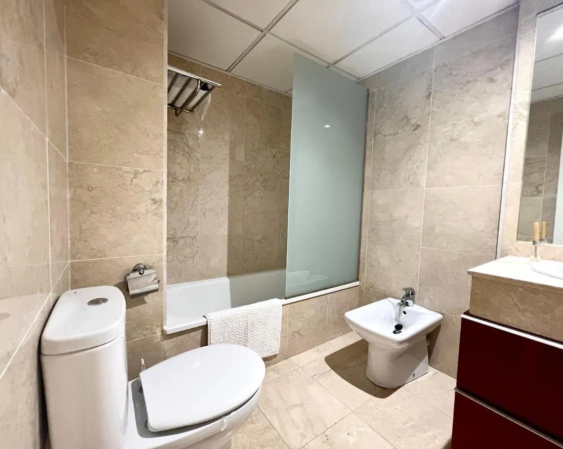 Moderno Apartamento Con Preciosas Vistas Al Mar En Urbanizacion Con Piscina - Rio Real 11 2G Marbella 0*,